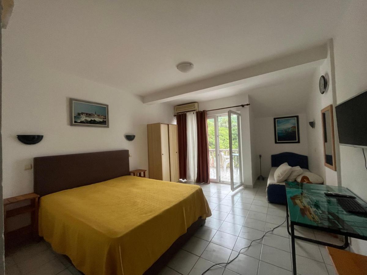 بودفا Studio Apartments Kul المظهر الخارجي الصورة